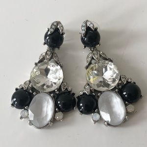 Oscar de la Renta drop earrings